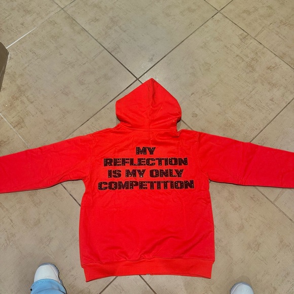 Red Reflection Set - Picture 2 of 4